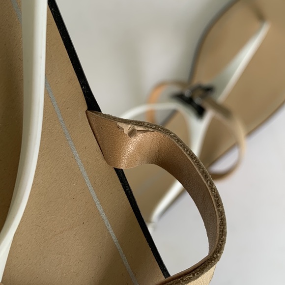 BCBGeneration Flat 0 to 1/2" Women's Sandals & Flip Flops - Picture 16 of 16